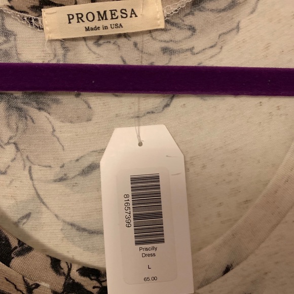 Promesa Priscilla Dress - Picture 2 of 3